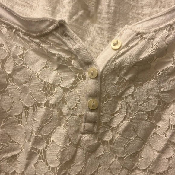NWT Aeropostale White lace Cap Sleeve Blouse size medium. - Picture 5 of 9
